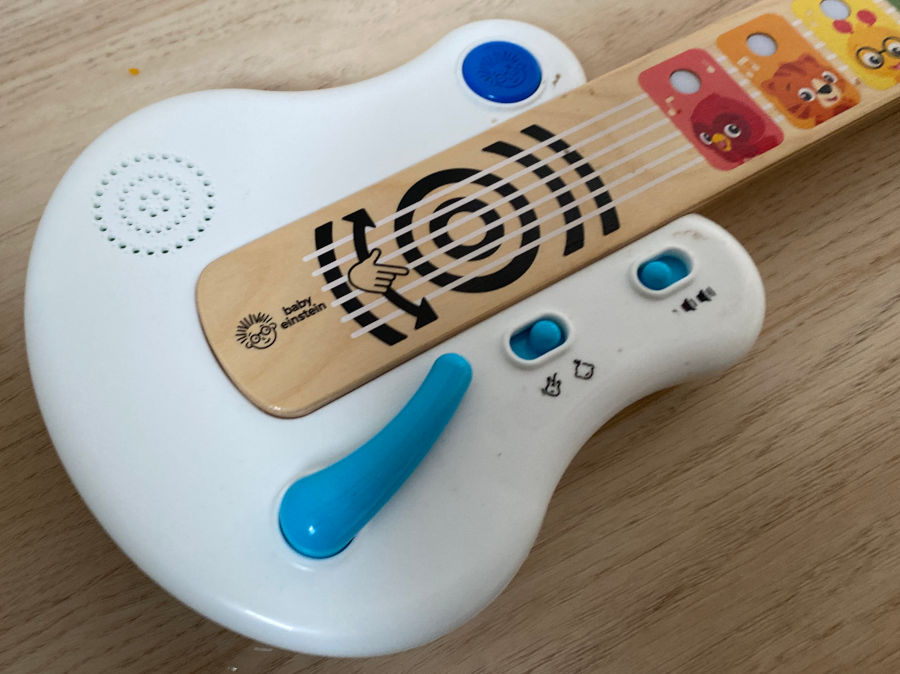 einstein toy guitar review